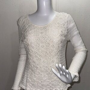 Elegant White Lace Women's Top
